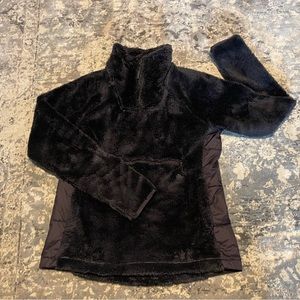 The North Face fuzzy quarter zip small